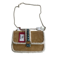 Load image into Gallery viewer, Valentino Shearling Medium Glam Lock Rockstud Flap Tan